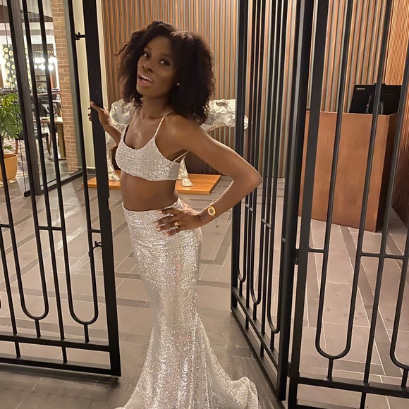 Sequin 2pc - Picture 1 of 2